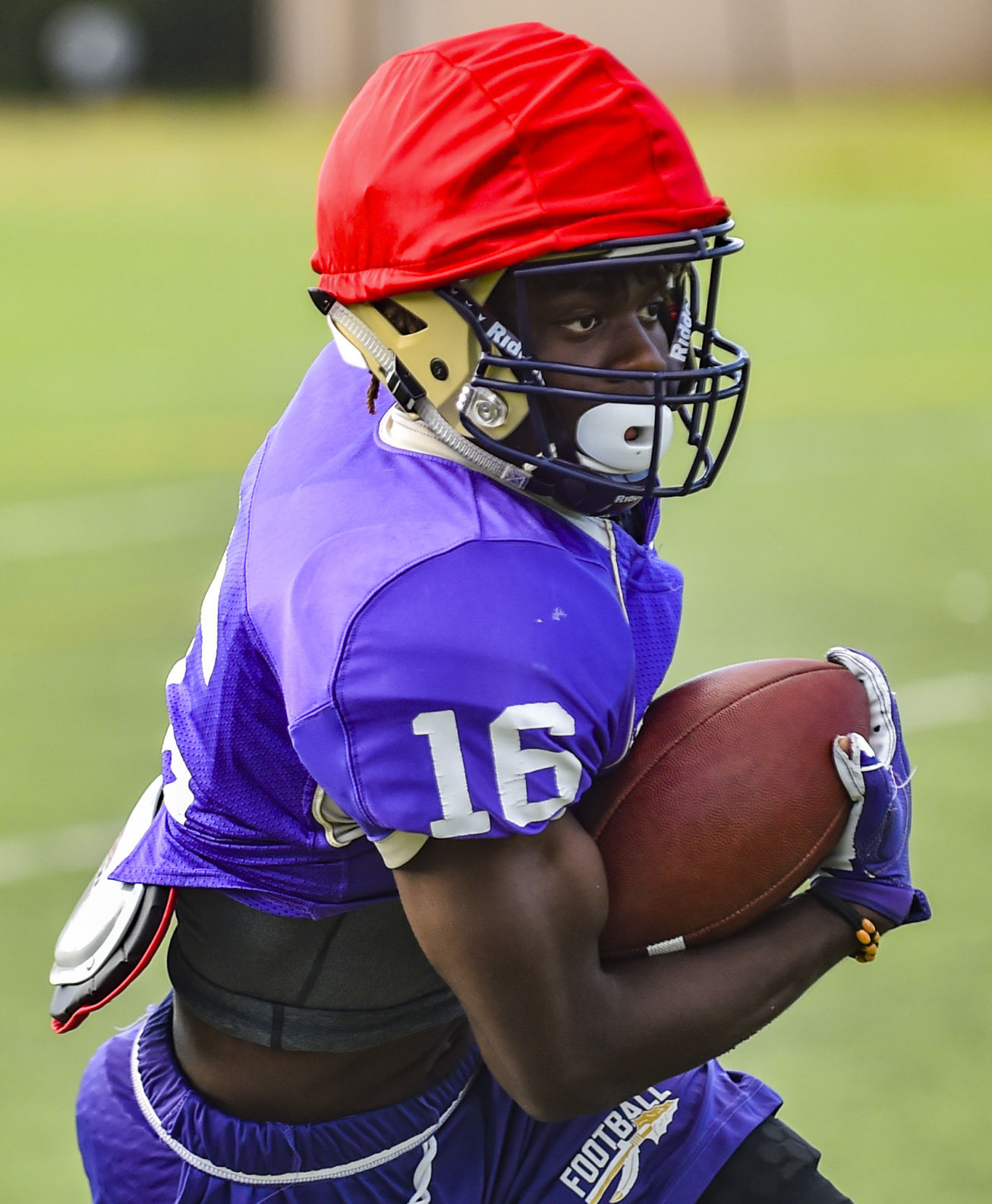 081419-qct-spt-musc-footbal-06.jpg
